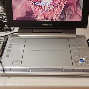 Vintage Panasonic portable DVD-LS90.DVD-LS-93 PART has perfect